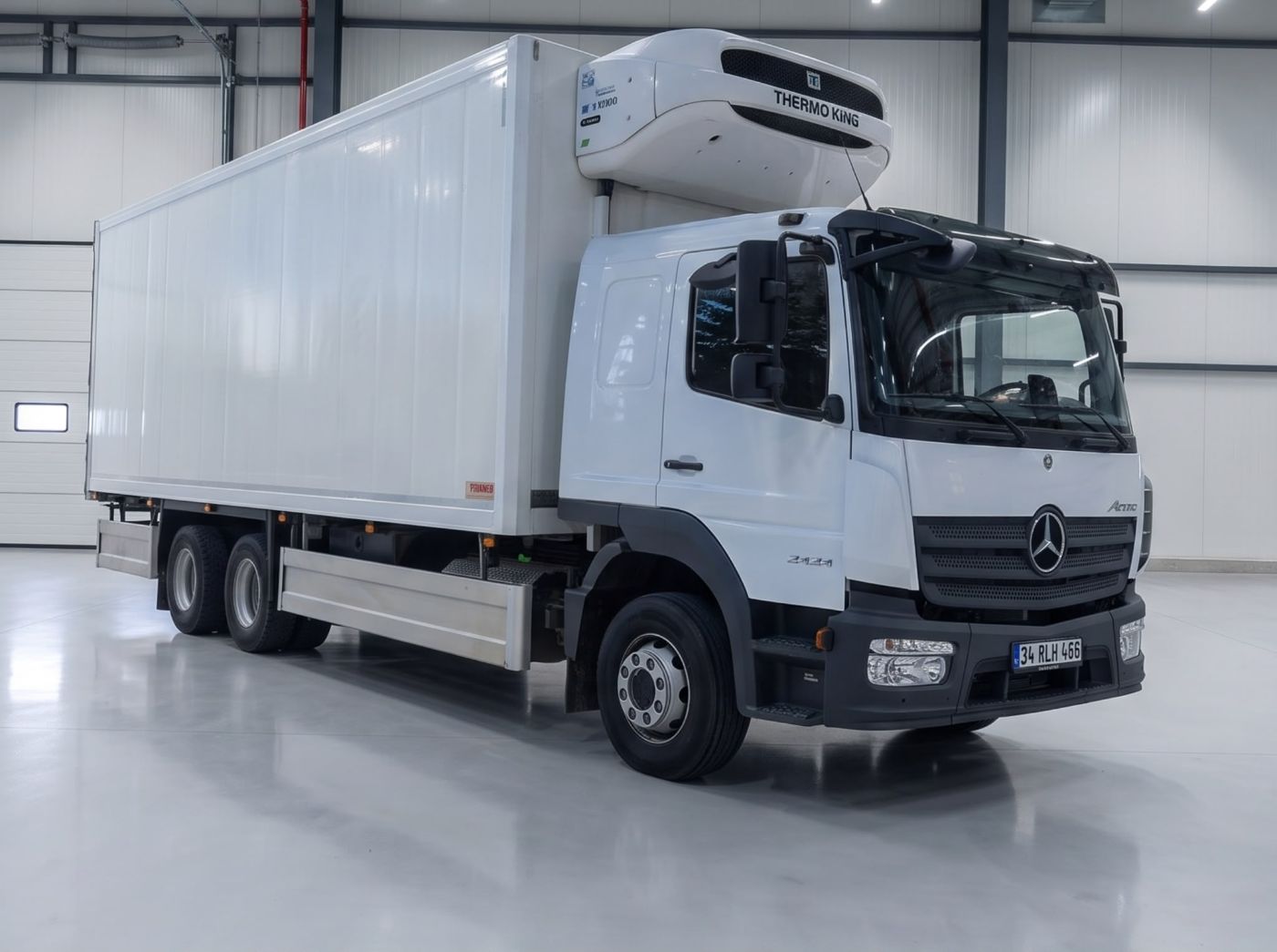 Satılık 2024 MERCEDES-BENZ ATEGO (KAMYON) ET KANCALI KASA - Görsel 3 - Yaşar Otomotiv